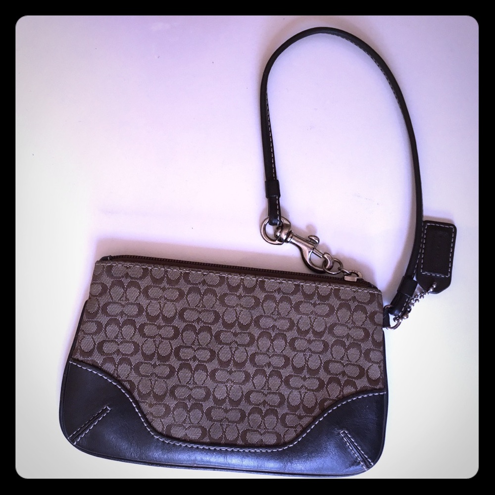 Cute Coach Wristlet!
